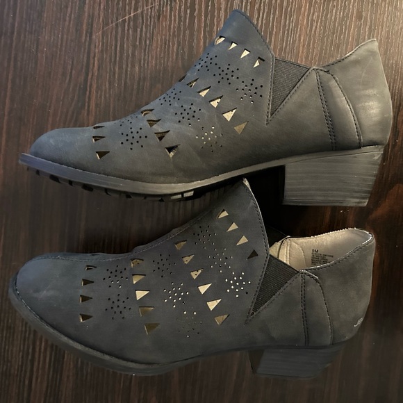 JBU Memory Foam ankle boots LIKE NEW! - Picture 3 of 6